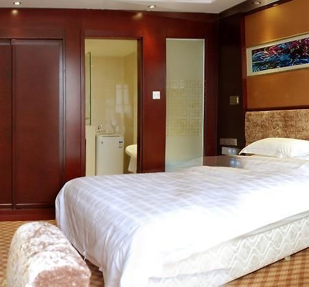 Yantai Asia Hotel Buitenkant foto