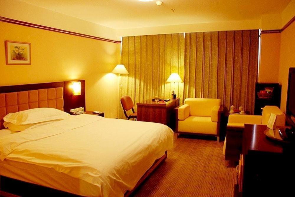 Yantai Asia Hotel Buitenkant foto