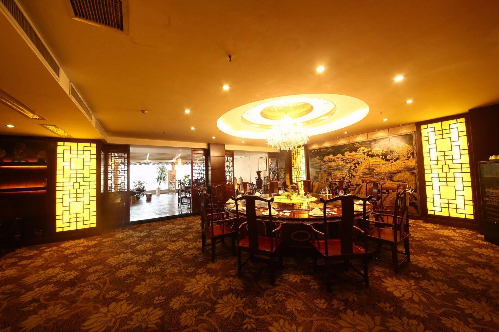 Yantai Asia Hotel Buitenkant foto