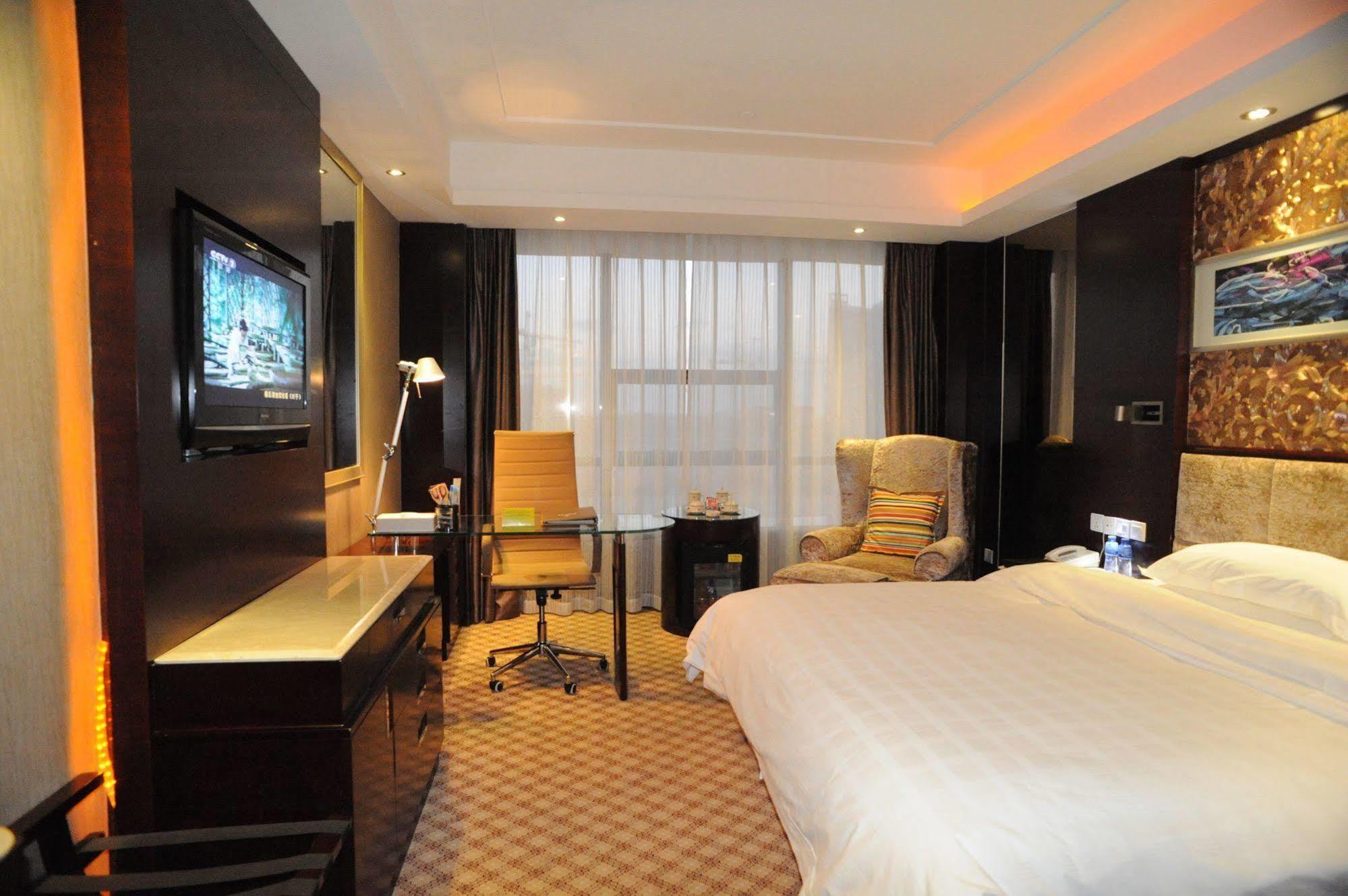 Yantai Asia Hotel Buitenkant foto