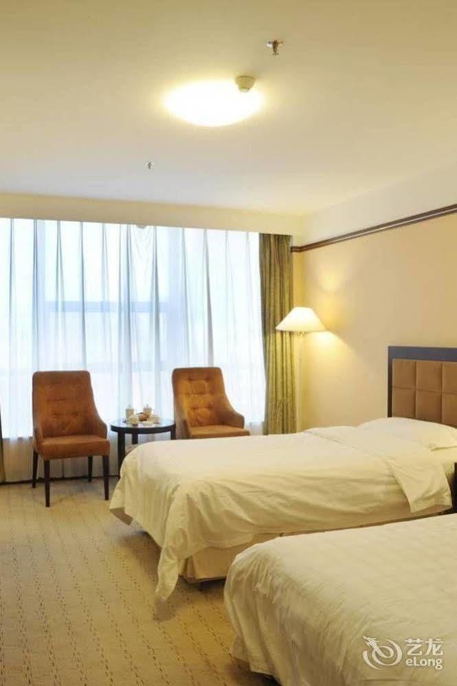 Yantai Asia Hotel Buitenkant foto