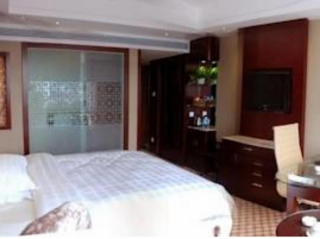 Yantai Asia Hotel Buitenkant foto